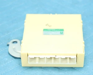 Lexus GX470 Air Conditioner Amplifier 88650-60761 2005 OEM - Picture 1 of 5