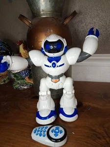 Dancing Toy Robot w/ Remote Control Tested Working - Picture 1 of 5