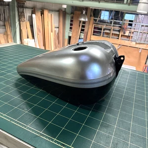 Harley-Davidson Dyna FXDWG Fuel Tank 1996–2003 100th Anniversary - Bild 1 von 8