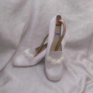 Jazz Bridal Wedding Light Ivory Pumps Heel Shoes Made in Spain Lightly Worn 7.5M - Picture 1 of 9