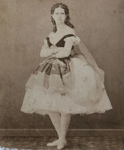 Nadar — Maria [Sergueïevna Sourovchtchikova] Petipa — envoi autographe — 1861. - Picture 1 of 7
