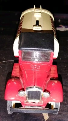 Ertl 1931 Hawkeye Gilmore Tanker Truck Coin Bank W/ Key -Many Vehicles Available - Image 1 of 4