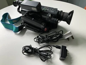 Fujix-8 P600AF Camcorder and mains cable - untested - spares/repair - Picture 1 of 12
