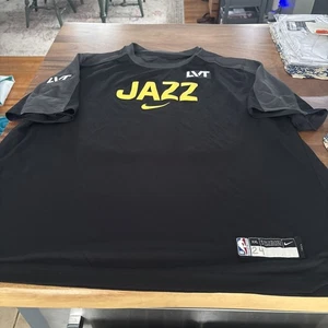 HERREN Utah Jazz Nike NBA TEAM PUBLISHED Dri-Fit ShoOOTERS Shirt schwarz/grau #24 2XL - Bild 1 von 9
