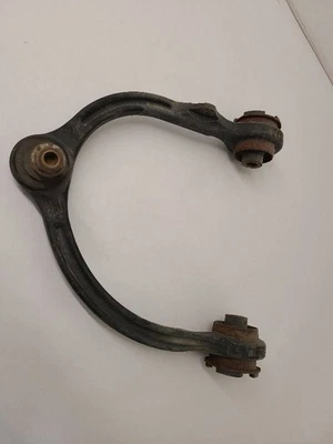 2005 - 2023 CHRYSLER 300 Passenger Right Upper Control Arm Front AWD  - Изображение 1 из 4