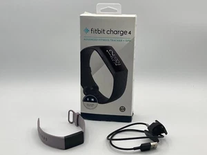 PER RICAMBI Fitbit Charge 4 Activity Tracker modello FB417 GPS frequenza cardiaca con caricatore - Foto 1 di 6