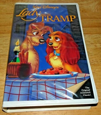 Walt Disney's Lady and the Tramp VHS Black Diamond The Classics Red Signature - Image 1 of 4