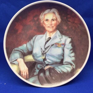 Girl Guide / Scout Lady Baden Powell Plate World Chief Guide Dinamarca 239C4 - Imagen 1 de 5