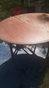 used dinning furniture - Picture 1 of 2
