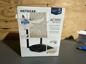 NETGEAR AC1200 Inteligentny router Wi-Fi z antenami zewnętrznymi (R6220 - 100INS) - Zdjęcie 1 z 2