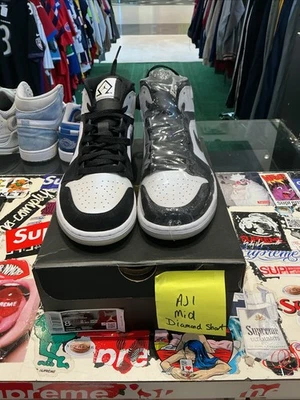 Talla 8 - Jordan 1 Mid SE Diamond Foto 1 de 4