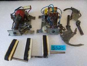 BALLY POOL SHARKS Pinball Machine FLIPPER ASSEMBLIES #5525 - AS IS - Picture 1 of 2