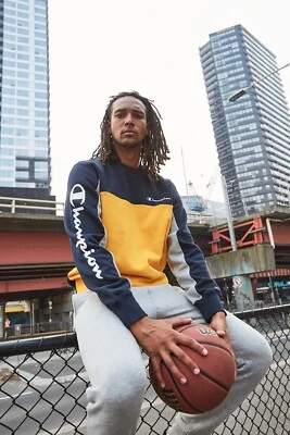 Champion Colour Block Crew - AWU9A1 - Multiple Colours available - image 1 of 4