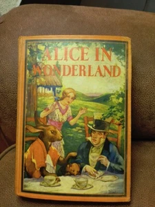 ALICE IN WONDERLAND VINTAGE LEWIS CARROLL. GARDEN CITY PUB. COLOUR JACKSON; HC - Picture 1 of 10