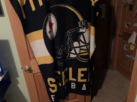 PITTSBURG STEELERS Fleece Throw Blanket by Northwest Pre owned Cover