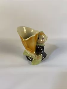 Vintage Cute Shawnee Art Pottery Pixie Elf With Calla Lily Flower Vase Planter - Picture 1 of 6