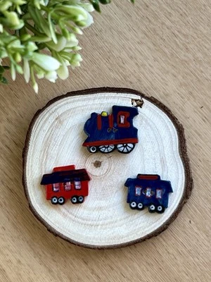 Mill Hill ceramic buttons sets Train - Image 1 of 2
