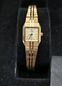 Vintage Citizen Ladies' 5421-S56929 Champagne Dial Gold Tone 13mm Watch. - Bild 1 von 6