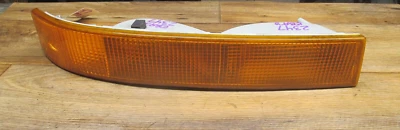 03-21 GMC SAVANA 1500 2500 3500 RIGHT PASSENGER SIDE PARK TURN SIGNAL LAMP OEM - Image 1 of 4