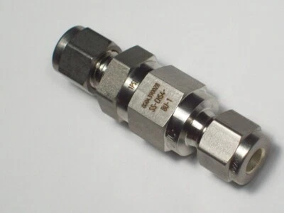 1- Válvula de retención Swagelok Poppet 6000 psi de acero inoxidable, tubo de 1/4", SS-CHS4-BU-1 Foto 1 de 2