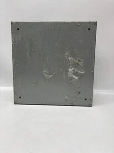 Caja de conexiones Cooper 12128SC - 12x12x8" acero, cubierta de tornillo, NEMA 1, gris - Imagen 1 de 4