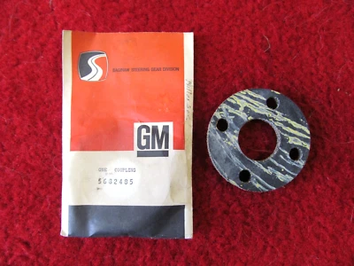 Acoplamiento de eje de dirección asistida Olds 88 98 NOS GM 1954-1960 junta de trapo 5682485 Foto 1 de 4