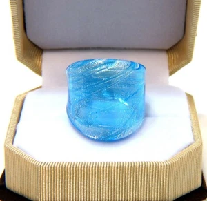 Anillo Bling Azul Brillante con Mancha de Plata Pintura Grieta Vidrio Soplado a Mano Talla 8 - Imagen 1 de 4