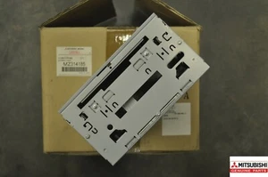 MITSUBISHI OUTLANDER LANCER PAYERO RADIO CD TUNER NEW GENUINE OEM MZ314185 * - Picture 1 of 10