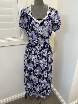Vintage Cottagecore Prairie Blue Roses Floral Lace Trim Dress Lace Up L 14 - image 1 of 4