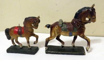 VINTAGE  LINEOL WW2 2 HORSE FIGURES - Image 1 of 4