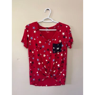 No Boundaries Juniors Medium Star Pattern V-Neck Short Sleeve Shirt Front Tie - Image 1 of 4