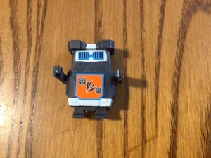 Figura punk de 2" Transformers Botbots Serie 1 Skillz - Imagen 1 de 2