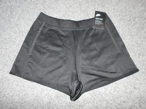 2017 NIKE NEW! W/TAGS TECH PACK WOMENS MEDIUM 885669 BLACK SHORTS              - Picture 1 of 3