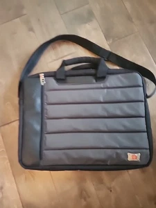 SWISSGEAR Wenger Padded Laptop Bag With 2 Large Compartments - Picture 1 of 5