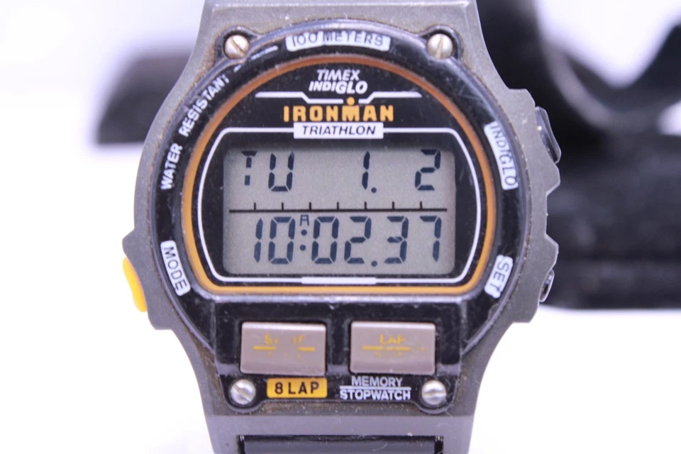 Винтажные мужские часы Timex Ironman Triathlon 746-E4 с резиновым ремешком цифровые 8 кругов - Изображение 1 из 3