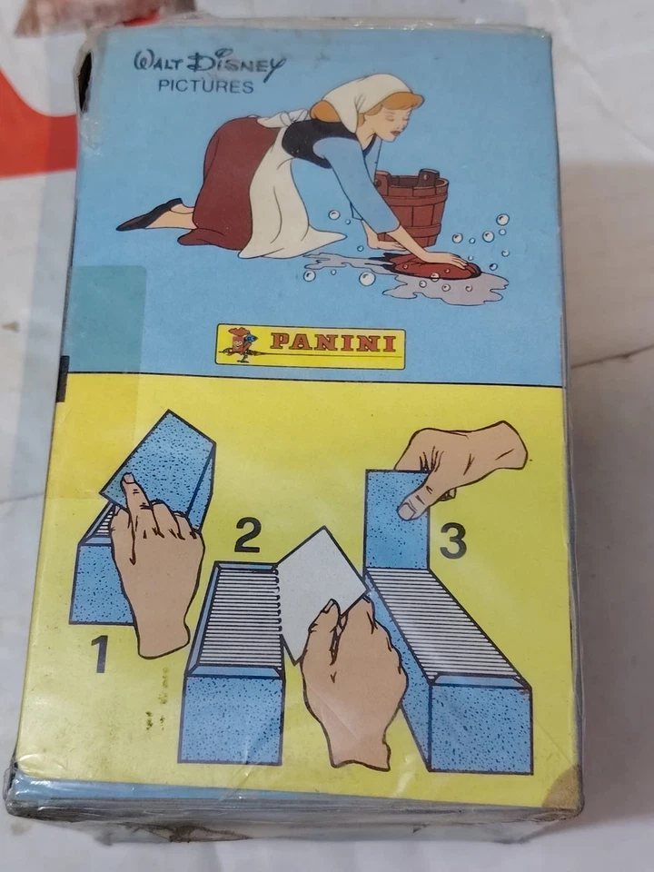 Paquetes de 45 pegatinas panini Cenicienta Foto 1 de 3