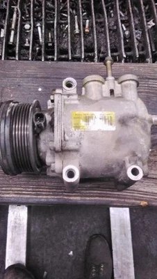 Compresor de aire acondicionado 4 puertas excluyendo Sport Trac compatible con 02-05 EXPLORER 1205614 Foto 1 de 4