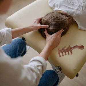 Sandelholz-Massage Kamm Kopfhautmassagegerät Kopfhautmassagekamm - Bild 1 von 12
