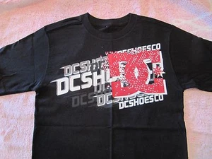 BOYS DC TSHIRT MULTIPLE SIZES AND COLORS - Picture 1 of 12