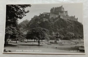 Edinburgh Castle, Scotland. Postcard (Y2) - Picture 1 of 2