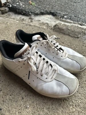 Zapato de golf Adidas 11.5 para hombre con cordones cuero blanco detalles marrones Adicross 2 Foto 1 de 4