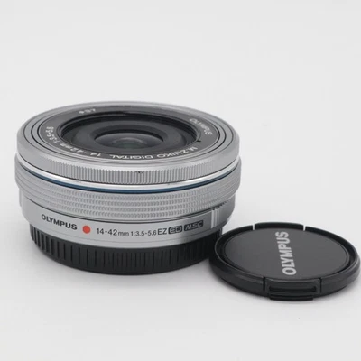 Olympus M.Zuiko ED 14-42mm f/3.5-5.6 EZ Lens Silver Near Mint Tested Japan #2256 - Image 1 of 4