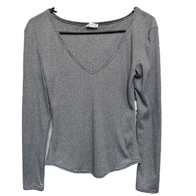 Blusa térmica Intimately Free People listrada gola V manga longa tamanho G cinza com nervuras - Imagem 1 de 4