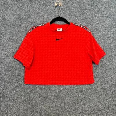 Camisa Nike Para Mujer Pequeña Top Corta Centro Swoosh Espiga Cuello Redondo Informal Foto 1 de 4