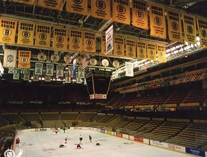4 8 x 10's Boston Celtic Legends & The Garden - Cousy - Sharman - Havlicek - Picture 1 of 4