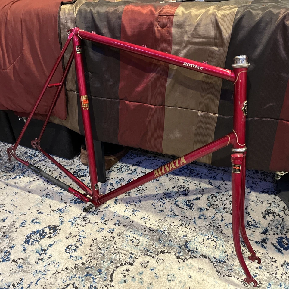 Cuadro de bicicleta de carretera Miyata 610 Six Ten con horquilla Japón 64 cm INSIGNIA DORADA RARA Foto 1 de 4