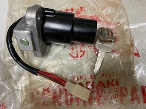 INTERRUTTORE ACCENSIONE KAWASAKI NOS KZ200 KZ250 KZ400 - Foto 1 di 5