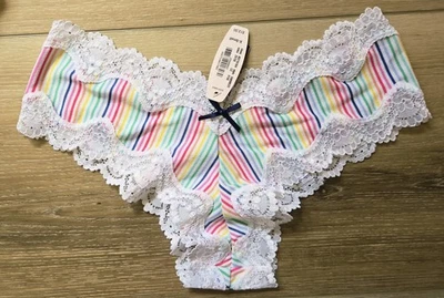 Nuevo con etiquetas Bragas descaradas vintage Victoria's Secret Sexy Little Things encaje liso XS Foto 1 de 3