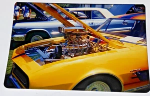 Fund Farbfoto Schnappschuss gelb Camero Motorhaube auf der Autoshow Illinois 1985 - Bild 1 von 2