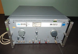 Messgerät Rohde & Schwarz SHF-Empfänger-Mess-Sender 1.7-5.0 GHz Signal Generator - Bild 1 von 12